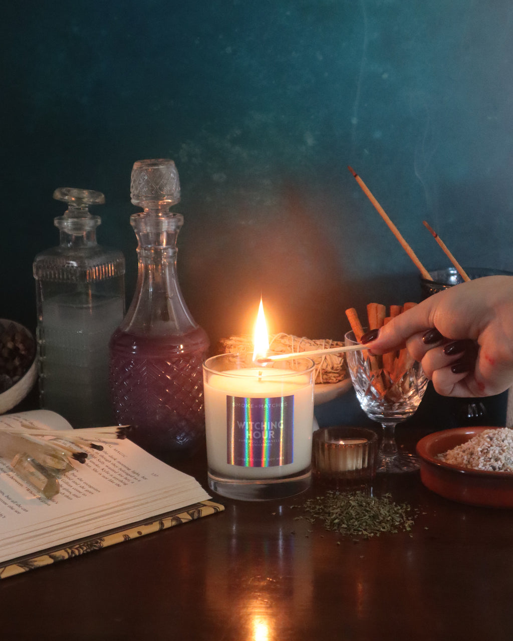 🔮 Witching Hour 🔮  - 40hr Candle