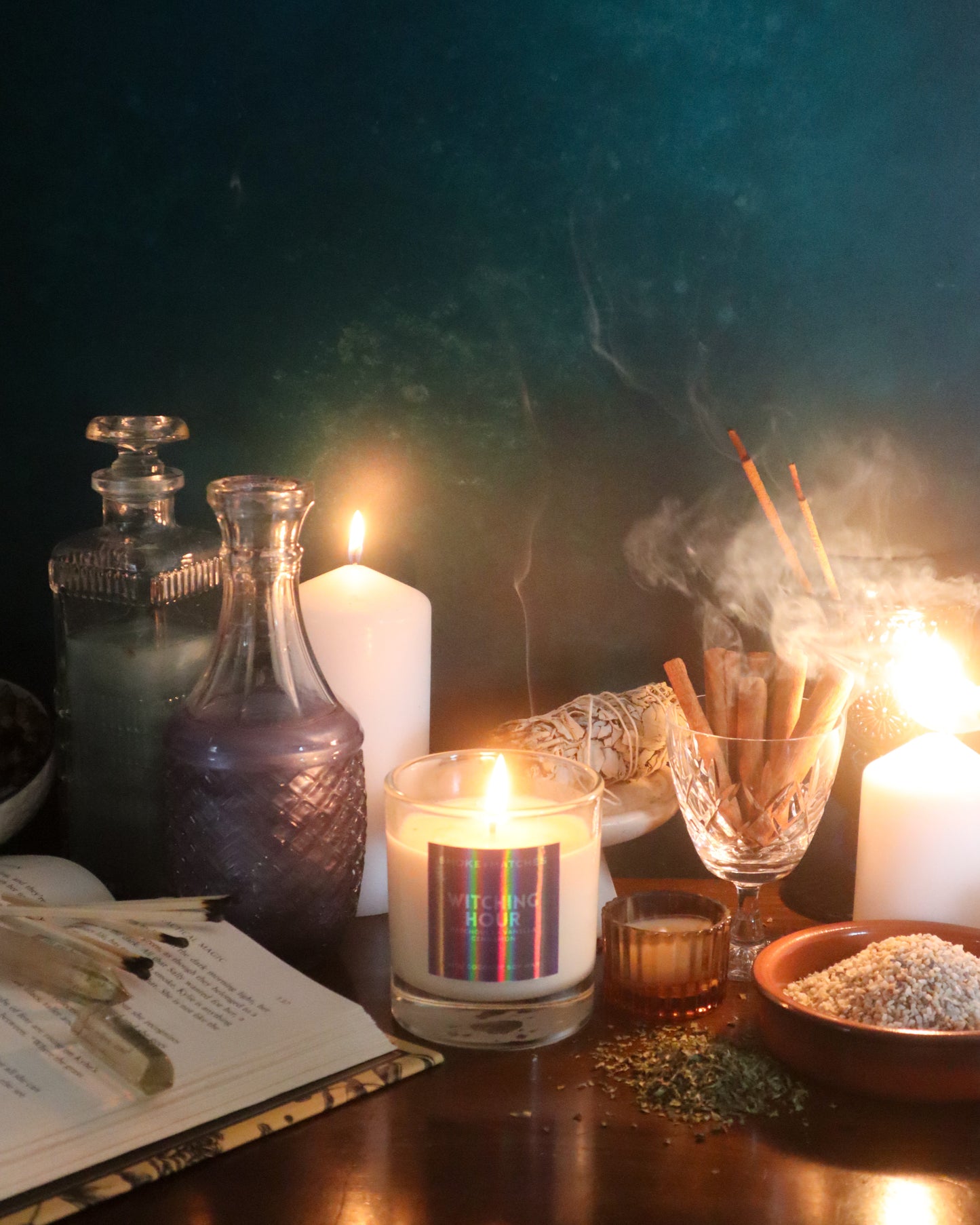 🔮 Witching Hour 🔮  - 220g Candle