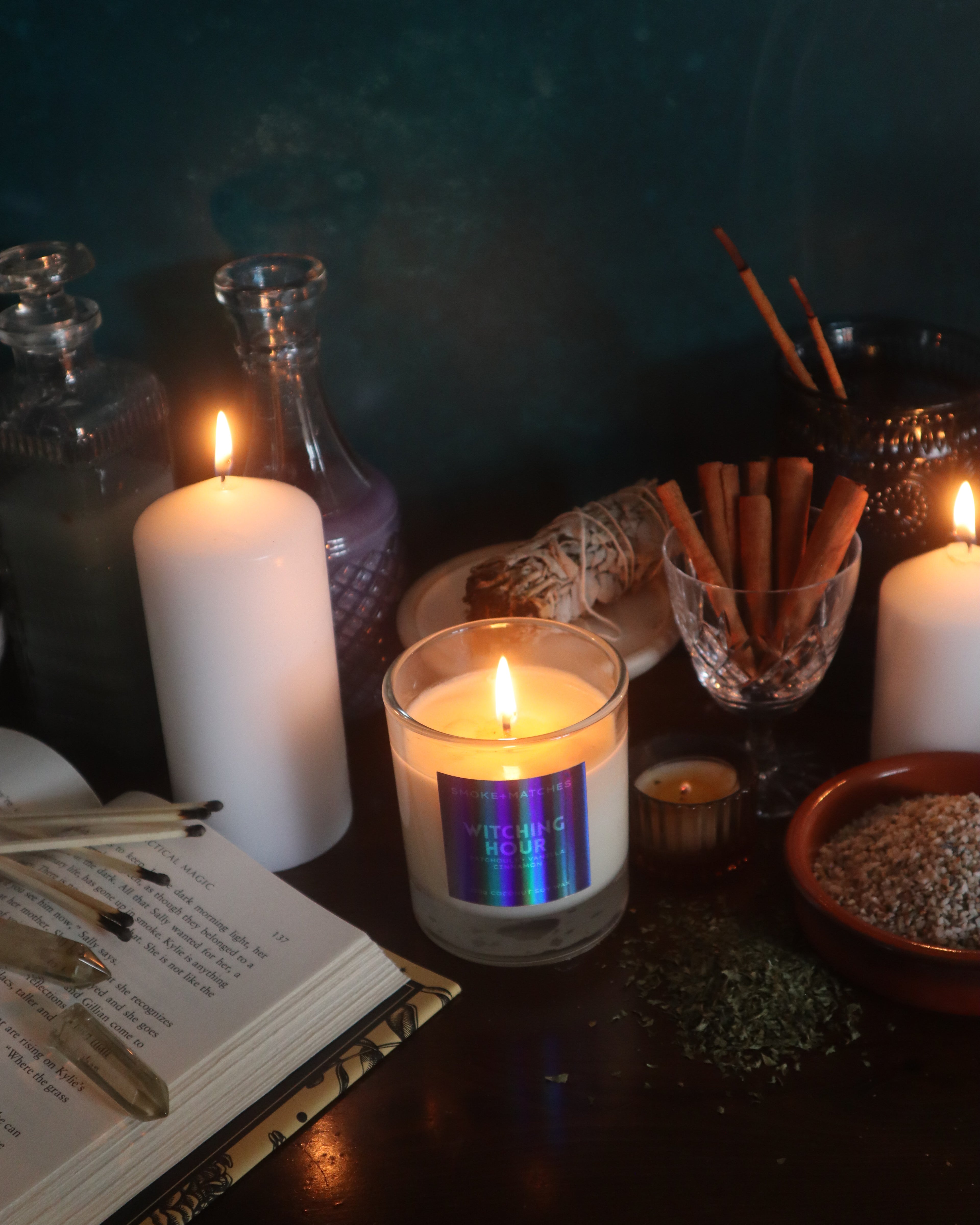 🔮 Witching Hour 🔮  - 40hr Candle