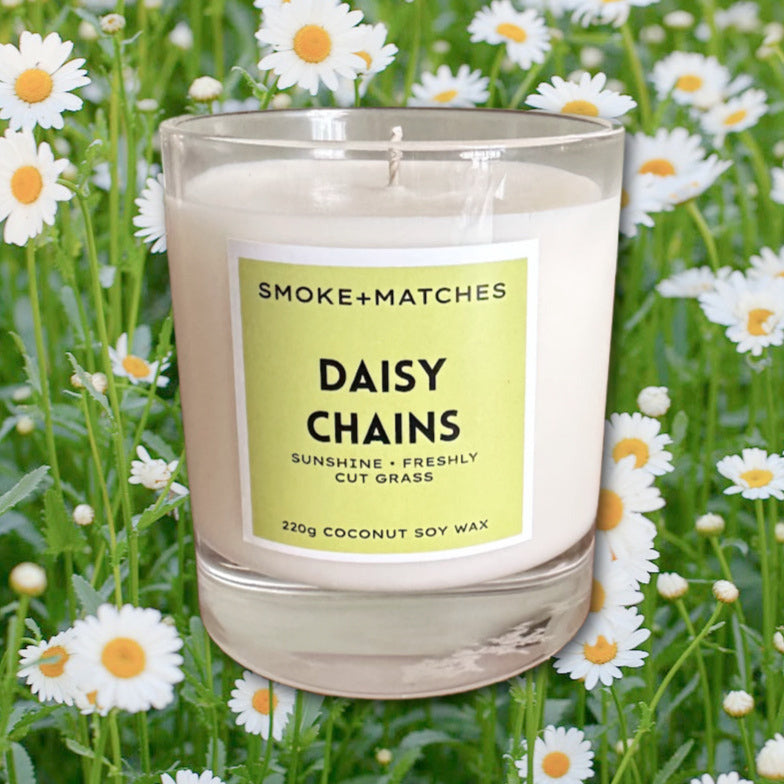 Daisy Chains - 220g Candle